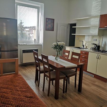 Fine Apartment In Centrum Of Slany With Aircondition Luaran gambar